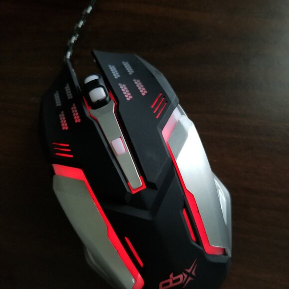 Gladiator Wired Precision Gaming Mouse *LED Backlight* Geared Up 6 Buttons! New - Picture 6 of 8